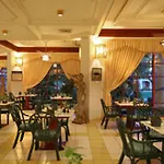 Inna Putri Bali Hotel Cottages & Spa